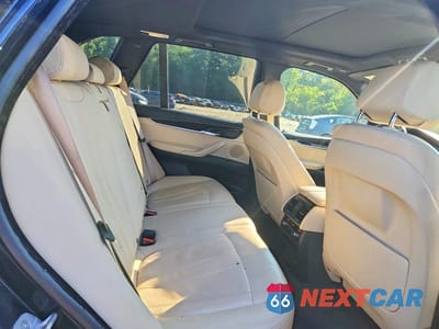 Zdjęcie 11 z 14 samochodu: 2018 BMW X5 XDRIVE35I VIN:5UXKR0C51J0Y05723 - miniatura