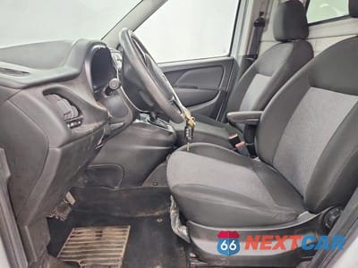 Zdjęcie 7 z 14 samochodu: 2019 RAM PROMASTER CITY ST DELIVERY VAN VIN:ZFBHRFAB7K6M66491 - miniatura