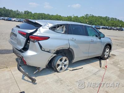 Trzecie zdjęcie samochodu z tyłu: 2022 TOYOTA HIGHLANDER HYBRID LE VIN:5TDBBRCH0NS547024 - miniatura