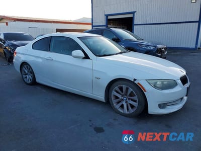 Czwarte zdjęcie samochodu z boku: 2011 BMW 328 I SULEV VIN:WBAKE5C52BE429934 - miniatura