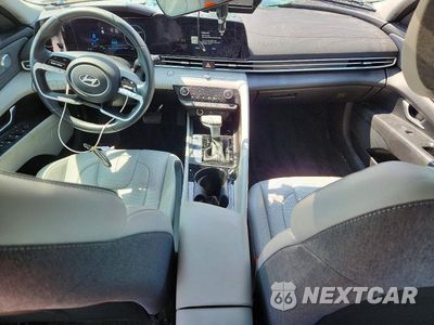 Zdjęcie 8 z 12 samochodu: 2025 HYUNDAI ELANTRA LIMITED VIN:KMHLN4DJ1SU139585 - miniatura