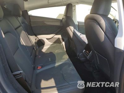 Zdjęcie 10 z 13 samochodu: 2026 TESLA MODEL Y VIN:7SAYGDEE0TA583301 - miniatura