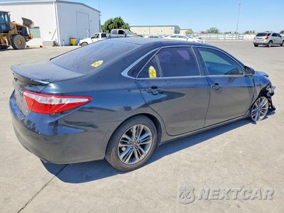 Trzecie zdjęcie samochodu z tyłu: 2017 TOYOTA CAMRY SE VIN:4T1BF1FK5HU323126 - miniatura