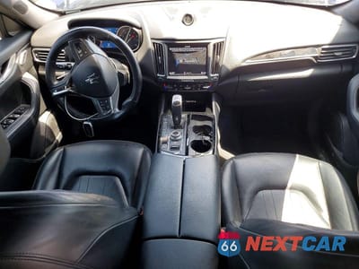 Zdjęcie 8 z 12 samochodu: 2019 MASERATI LEVANTE VIN:ZN661XUA5KX322676 - miniatura