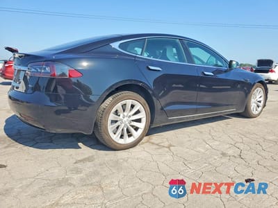 Trzecie zdjęcie samochodu z tyłu: 2018 TESLA MODEL S VIN:5YJSA1E25JF243151 - miniatura