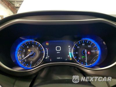Zdjęcie 9 z 14 samochodu: 2024 CHRYSLER PACIFICA TOURING L VIN:2C4RC1BG2RR152833 - miniatura