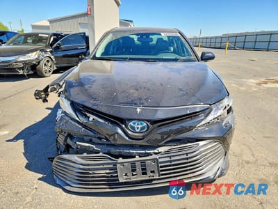 Piąte zdjęcie samochodu w środku: 2019 TOYOTA CAMRY HYBRID XLE VIN:4T1B21HK0KU515229 - miniatura