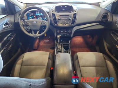 Zdjęcie 8 z 13 samochodu: 2017 FORD ESCAPE SE VIN:1FMCU0GD3HUE64894 - miniatura