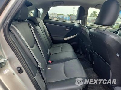 Zdjęcie 10 z 12 samochodu: 2013 TOYOTA PRIUS PLUG-IN HYBRID ADVANCED VIN:JTDKN3DP5D3048147 - miniatura