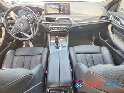 Zdjęcie 8 z 13 samochodu: 2021 BMW 530 XI VIN:WBA13BJ07MCF62066 - miniatura
