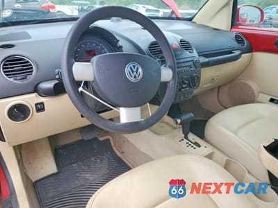 Zdjęcie 8 z 12 samochodu: 2006 VOLKSWAGEN NEW BEETLE CONVERTIBLE OPTION PACKAGE 1 VIN:3VWRF31YX6M327908 - miniatura