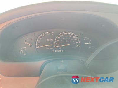 Zdjęcie 9 z 13 samochodu: 1996 FORD EXPLORER VIN:1FMDU35P2TUD62756 - miniatura