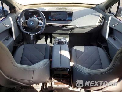 Zdjęcie 8 z 14 samochodu: 2024 BMW IX XDRIVE50 VIN:WB523CF0XRCR01716 - miniatura