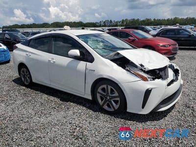 Czwarte zdjęcie samochodu z boku: 2020 TOYOTA PRIUS LIMITED VIN:JTDKARFU5L3117337 - miniatura