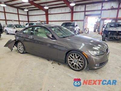 Czwarte zdjęcie samochodu z boku: 2010 BMW 328 I VIN:WBAWB3C59AP139482 - miniatura