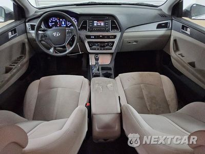 Zdjęcie 8 z 12 samochodu: 2017 HYUNDAI SONATA SE VIN:5NPE24AF7HH517675 - miniatura