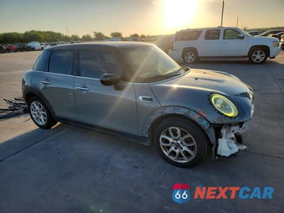 Czwarte zdjęcie samochodu z boku: 2020 MINI COOPER VIN:WMWXU7C08L2L60470 - miniatura