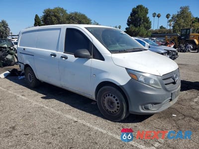 Czwarte zdjęcie samochodu z boku: 2016 MERCEDES-BENZ METRIS VIN:WD3PG2EA3G3145978 - miniatura