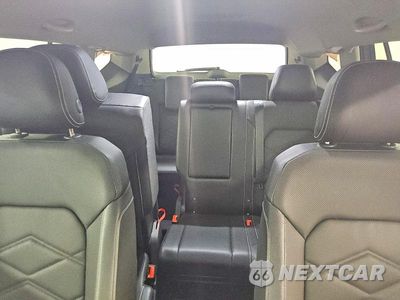 Zdjęcie 10 z 13 samochodu: 2025 VOLKSWAGEN ATLAS SE VIN:1V2WR2CA7SC536864 - miniatura