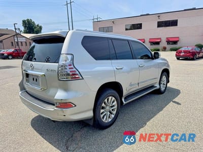 Czwarte zdjęcie samochodu z boku: 2014 LEXUS GX 460 VIN:JTJBM7FX7E5081239 - miniatura