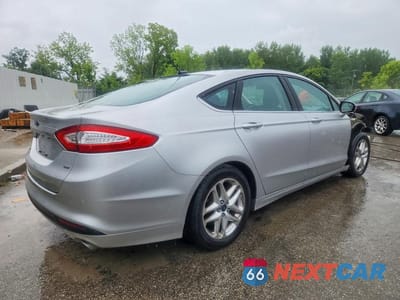 Trzecie zdjęcie samochodu z tyłu: 2013 FORD FUSION SE VIN:3FA6P0H71DR318129 - miniatura