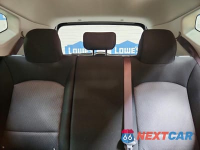 Zdjęcie 10 z 13 samochodu: 2025 KIA SOUL LX VIN:KNDJ23AU6S7246157 - miniatura