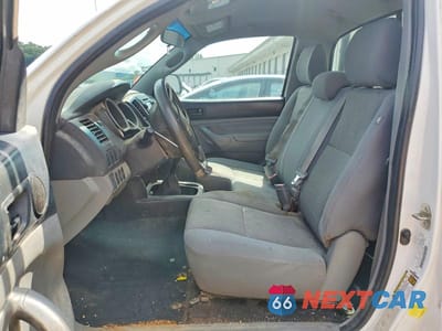 Zdjęcie 7 z 12 samochodu: 2013 TOYOTA TACOMA VIN:5TFPX4EN1DX016744 - miniatura