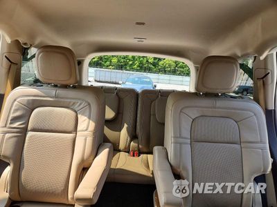 Zdjęcie 10 z 13 samochodu: 2020 LINCOLN AVIATOR RESERVE VIN:5LM5J7XC0LGL04848 - miniatura