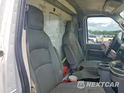 Zdjęcie 10 z 12 samochodu: 2022 FORD ECONOLINE - BOX TRUCK VIN:1FDWE3FN0NDC03532 - miniatura