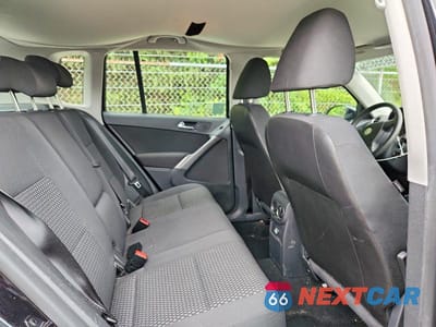 Zdjęcie 11 z 13 samochodu: 2009 VOLKSWAGEN TIGUAN S VIN:WVGAV75N49W512367 - miniatura