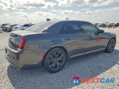 Trzecie zdjęcie samochodu z tyłu: 2020 CHRYSLER 300 TOURING VIN:2C3CCAAG7LH172603 - miniatura