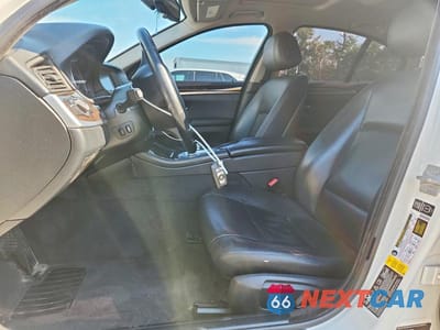 Zdjęcie 7 z 12 samochodu: 2015 BMW 528 XI VIN:WBA5A7C52FD624609 - miniatura