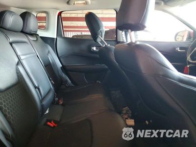 Zdjęcie 11 z 13 samochodu: 2018 JEEP COMPASS LATITUDE VIN:3C4NJDBB3JT142338 - miniatura