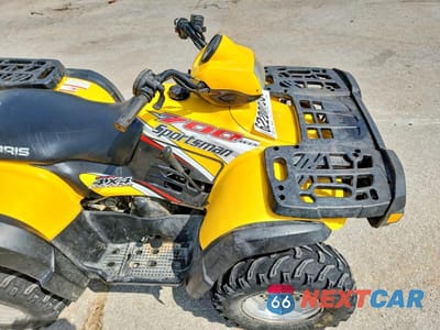 Piąte zdjęcie samochodu w środku: 2004 POLARIS SPORTSMAN 700 ATV VIN:4XACH68A94A060808 - miniatura