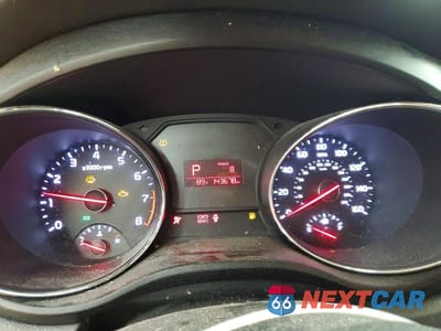 Zdjęcie 9 z 13 samochodu: 2016 KIA SEDONA L VIN:KNDMA5C12G6102214 - miniatura