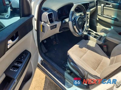 Zdjęcie 8 z 13 samochodu: 2022 KIA SPORTAGE LX VIN:KNDPM3AC5N7991630 - miniatura
