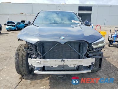 Piąte zdjęcie samochodu w środku: 2022 BMW X5 XDRIVE40I VIN:5UXCR6C07N9K87243 - miniatura