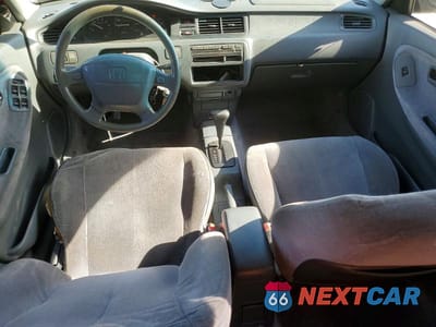 Zdjęcie 8 z 12 samochodu: 1995 HONDA CIVIC LX VIN:JHMEG865XSS030924 - miniatura