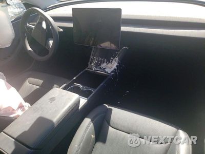 Zdjęcie 8 z 12 samochodu: 2026 TESLA MODEL 3 VIN:5YJ3E1EA5TF128195 - miniatura
