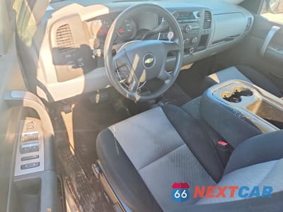 Zdjęcie 8 z 12 samochodu: 2009 CHEVROLET SILVERADO K1500 VIN:1GCEK19C59Z273043 - miniatura