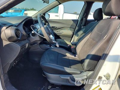 Zdjęcie 7 z 12 samochodu: 2020 NISSAN KICKS S VIN:3N1CP5BV5LL514273 - miniatura