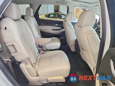 Zdjęcie 10 z 12 samochodu: 2023 BUICK ENCLAVE ESSENCE VIN:5GAEVAKW6PJ137576 - miniatura
