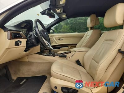 Zdjęcie 7 z 12 samochodu: 2009 BMW 328 I SULEV VIN:WBAWR33559P461267 - miniatura