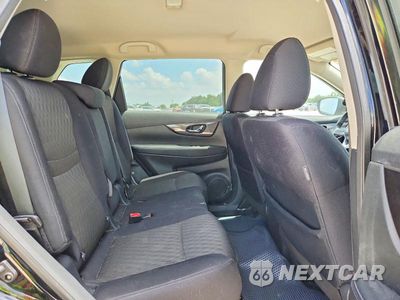 Zdjęcie 11 z 13 samochodu: 2019 NISSAN ROGUE SV VIN:5N1AT2MV8KC730409 - miniatura