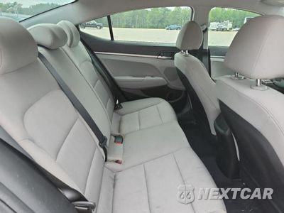 Zdjęcie 10 z 12 samochodu: 2018 HYUNDAI ELANTRA SE VIN:5NPD74LF0JH359549 - miniatura
