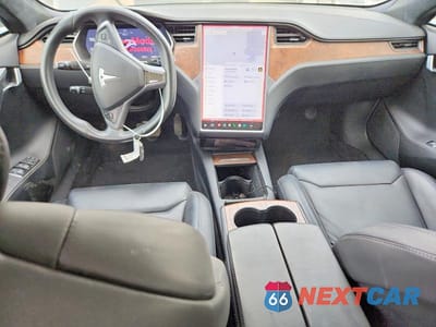 Zdjęcie 8 z 13 samochodu: 2018 TESLA MODEL S VIN:5YJSA1E27JF298815 - miniatura