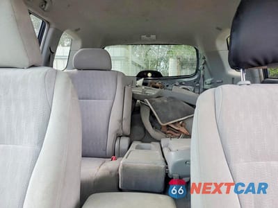 Zdjęcie 10 z 14 samochodu: 2010 TOYOTA HIGHLANDER HYBRID VIN:JTEBW3EH4A2043054 - miniatura