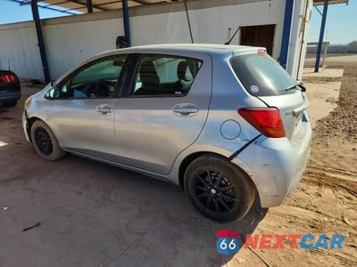 Drugie zdjęcie samochodu z przodu: 2015 TOYOTA YARIS 5-DOOR L VIN:VNKKTUD38FA047329 - miniatura
