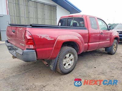 Trzecie zdjęcie samochodu z tyłu: 2005 TOYOTA TACOMA ACCESS CAB VIN:5TEUU42NX5Z054032 - miniatura