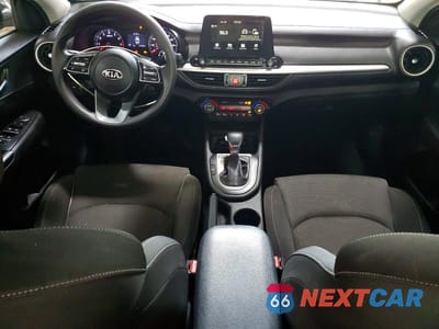 Zdjęcie 8 z 12 samochodu: 2019 KIA FORTE LXS VIN:3KPF24AD6KE103253 - miniatura